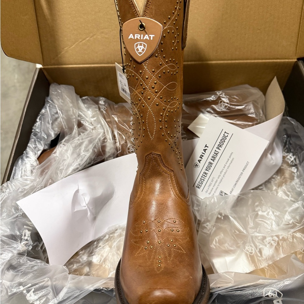 Ariat Tan Leather Cowboy Boots - Picture 4 of 7